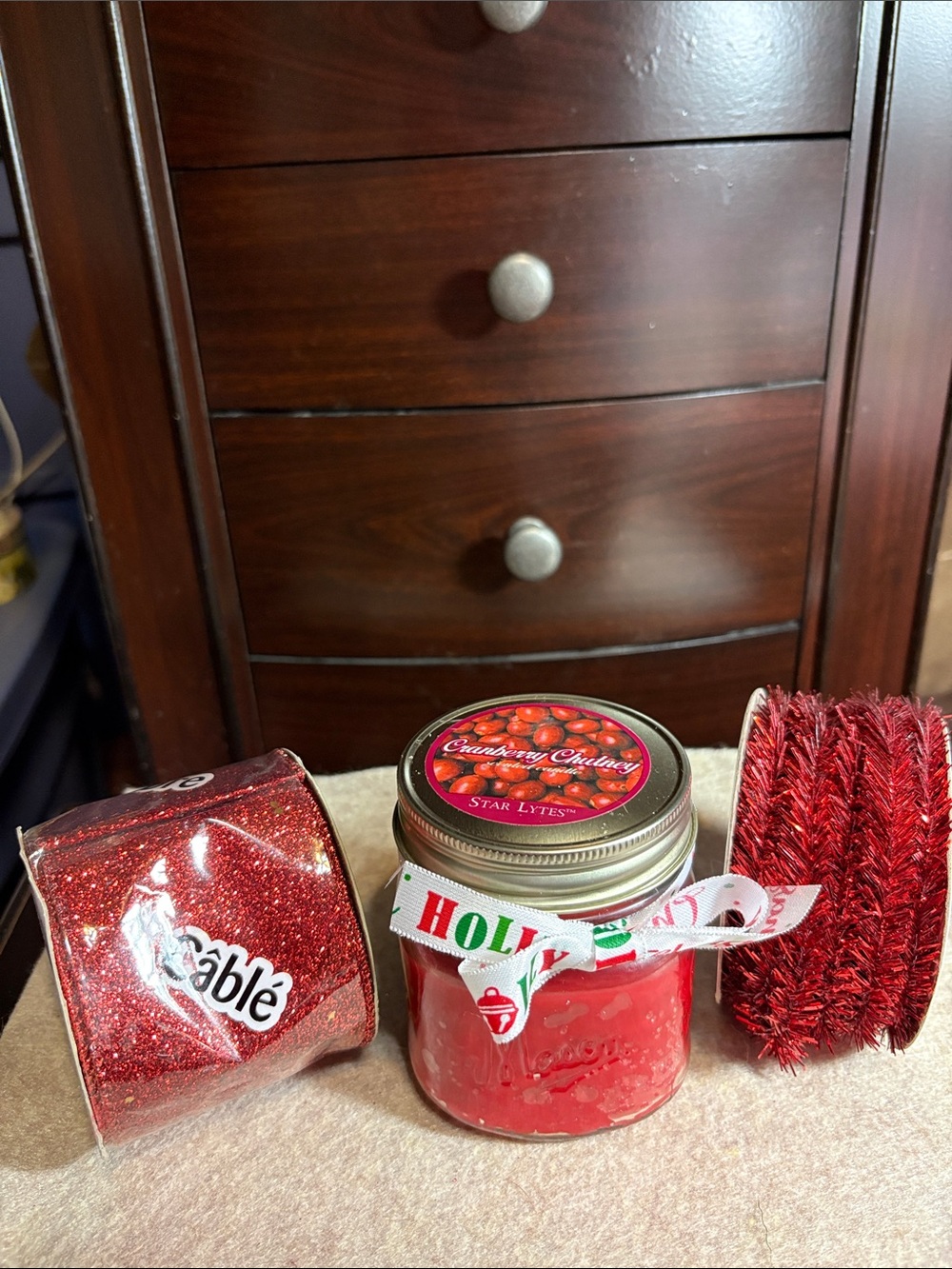 🎄 Red Glitter & Tinsel Holiday Garland Ribbon & Cranberry Chutney Candle